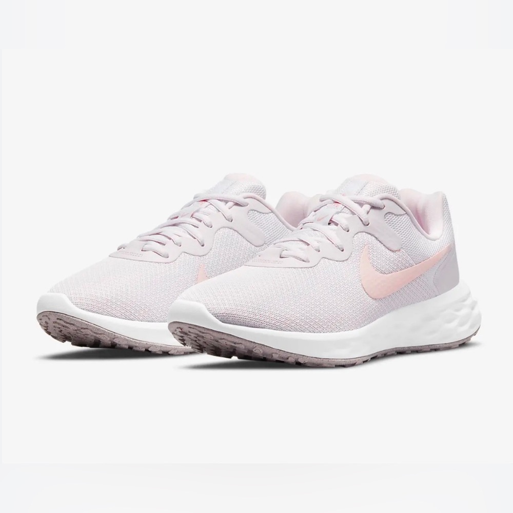 Women’s Nike Revolution 6 Running Shoes